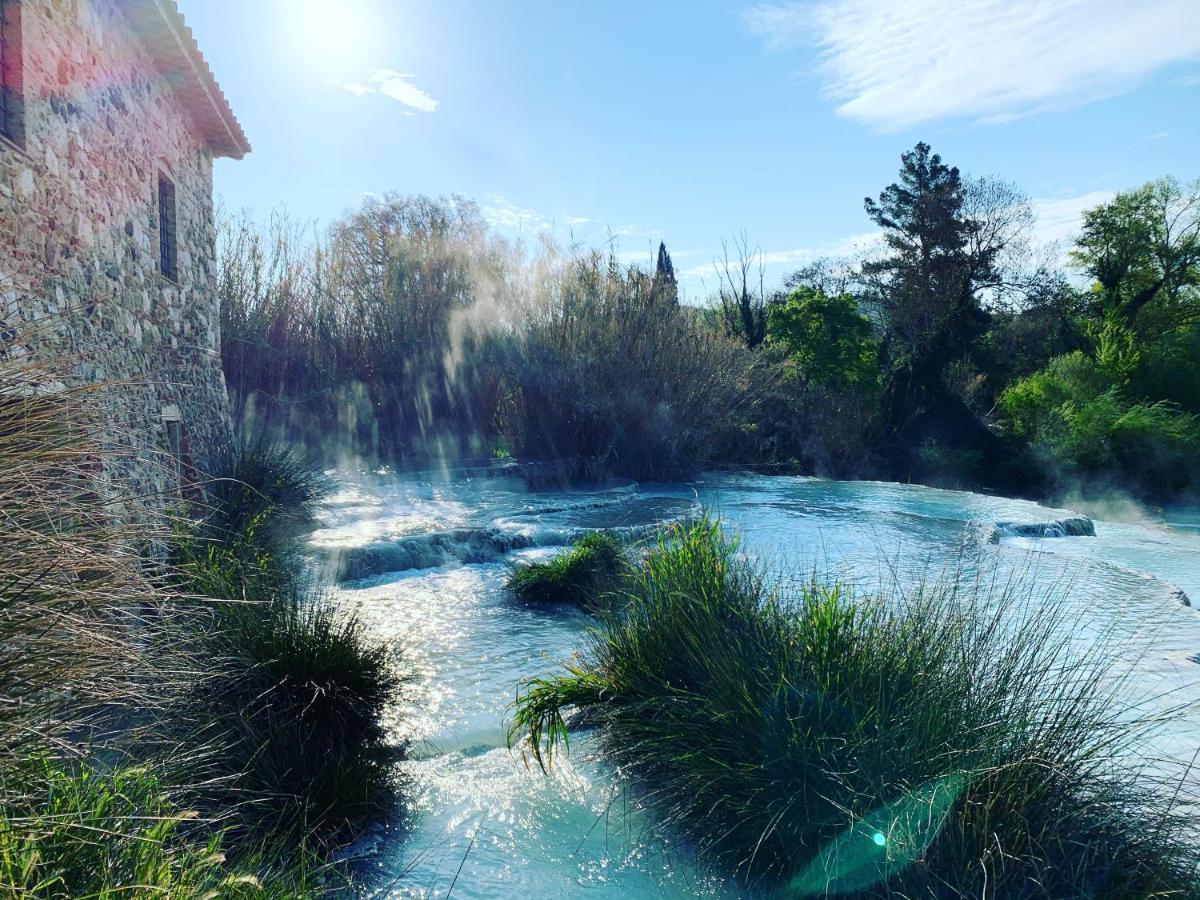 Casale Terre Rosse Bed and Breakfast Saturnia Buitenkant foto